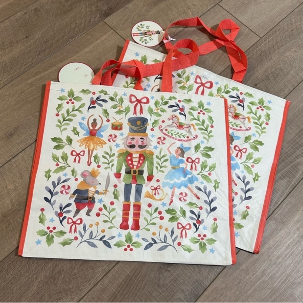 Homegoods TJMaxx Marshalls Nutcracker Christmas Print Tote Bags Set of 2 NWT